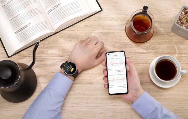 ASUS VivoWatch ECG App Receives FDA Thailand Certification